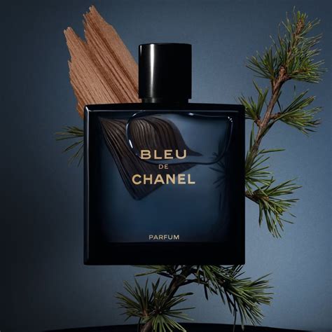 bleu de chanel homme tunisie|Eau de Parfum Homme BLEU DE CHANEL .